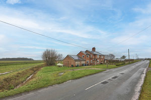 Photo 61- click for photo gallery